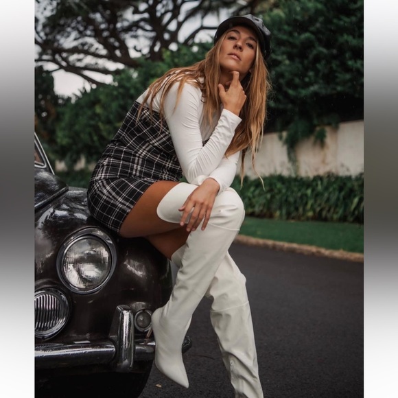 Mata Brand New in Box Cool Denim Boots Off White/Cream Color size 8 - Picture 2 of 10